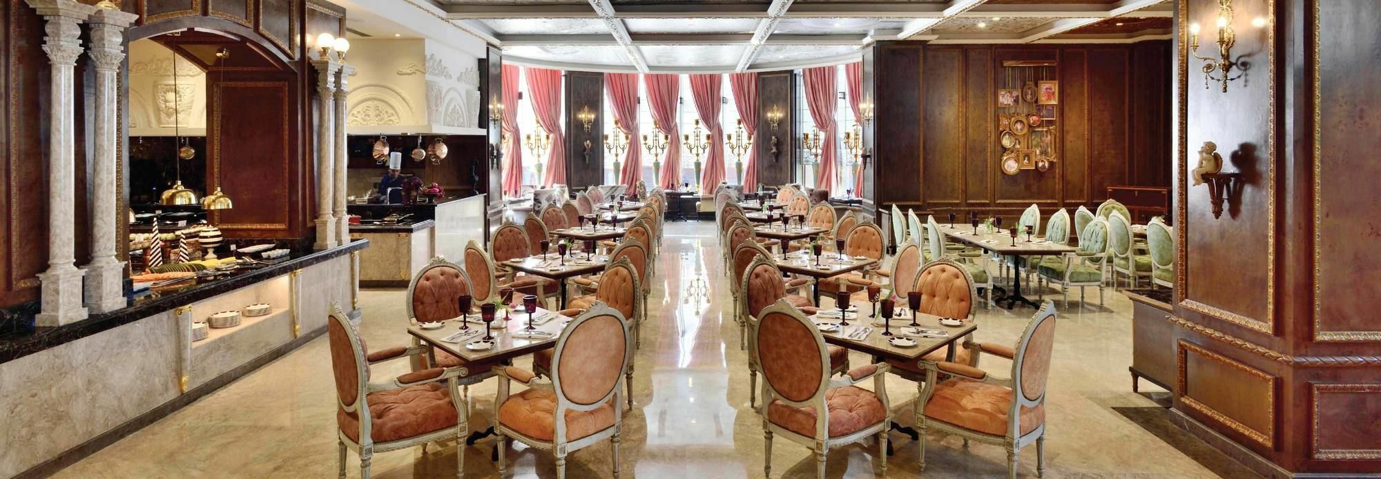 Radisson Blu Mbd Hotel Noida Esterno foto